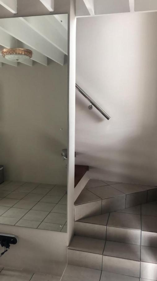 Exclusive Townhouse Newton Park Leilighet Eksteriør bilde